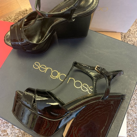 Sergio Rossi - Black patent wedge; 35.5 Us Size - Picture 3 of 9